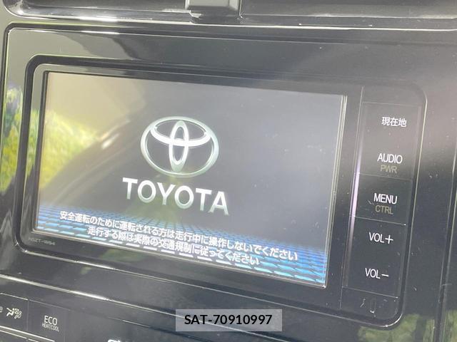Toyota PRIUS 2016-07 8055158-3