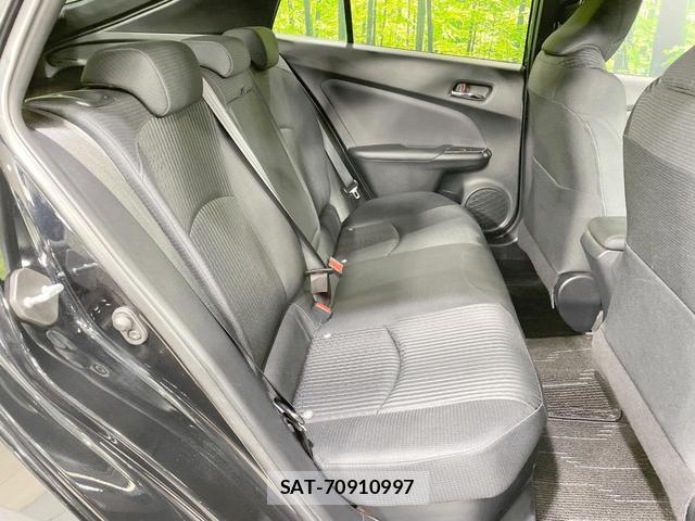 Toyota PRIUS 2016-07 8055158-9