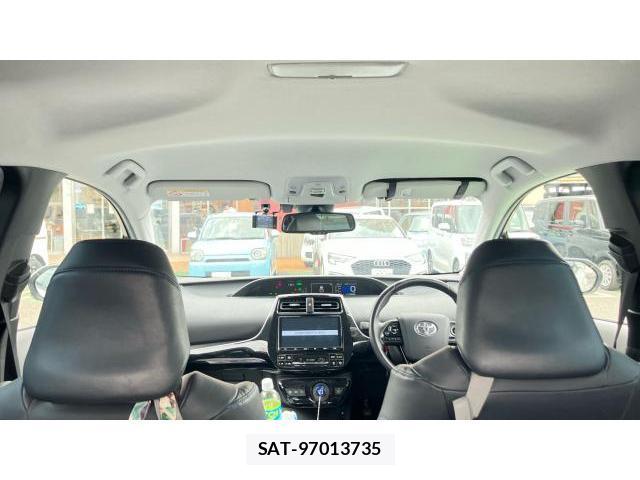 Toyota PRIUS 2020-10 8055217-11