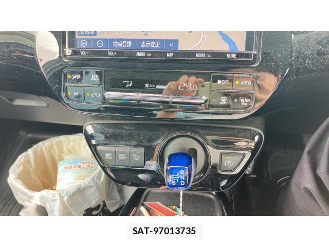Toyota PRIUS 2020-10 8055217-17
