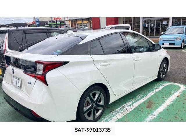 Toyota PRIUS 2020-10 8055217-3