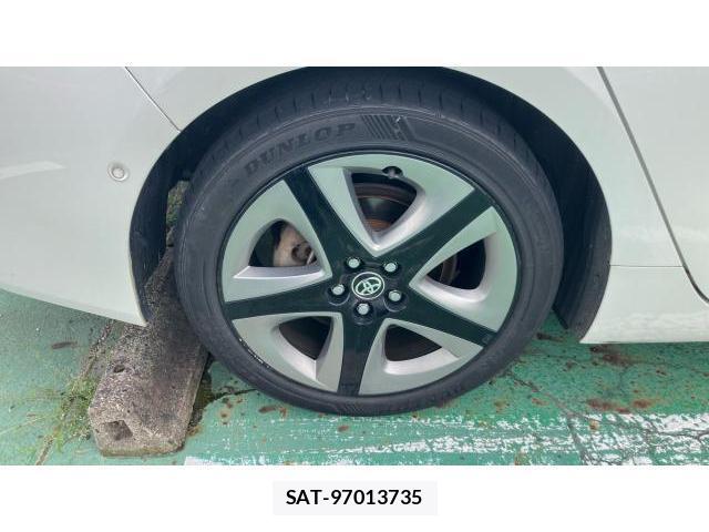 Toyota PRIUS 2020-10 8055217-4
