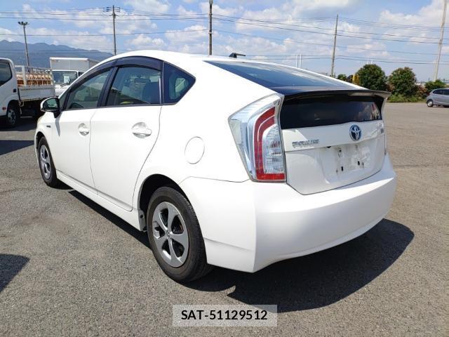 Toyota PRIUS 2013-06 8055271-5