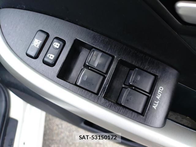Toyota PRIUS 2013-07 8055285-13