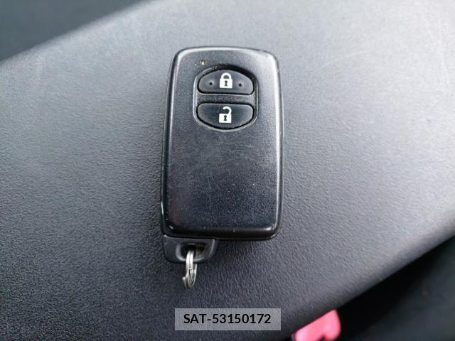 Toyota PRIUS 2013-07 8055285-14