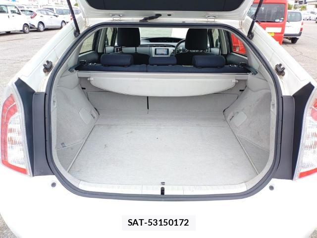 Toyota PRIUS 2013-07 8055285-7