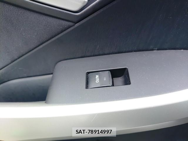 Toyota PRIUS 2015-06 8055288-12