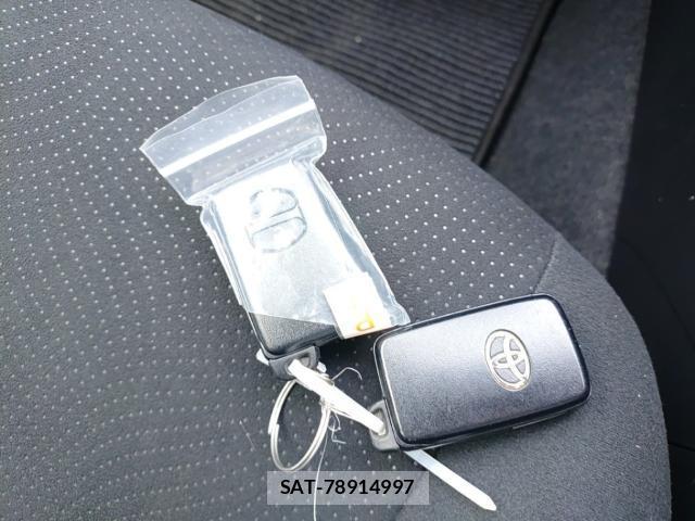 Toyota PRIUS 2015-06 8055288-14