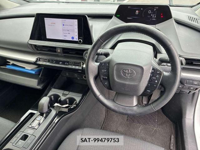 Toyota PRIUS 2023-07 8055420-2