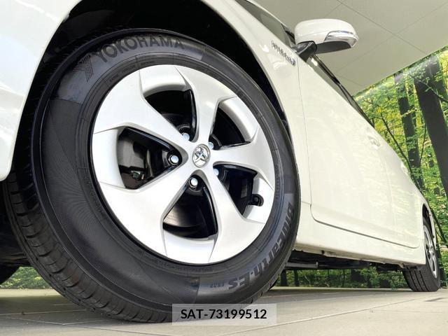 Toyota PRIUS 2014-01 8055477-12