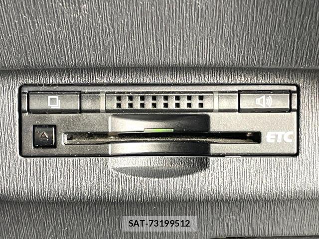 Toyota PRIUS 2014-01 8055477-4