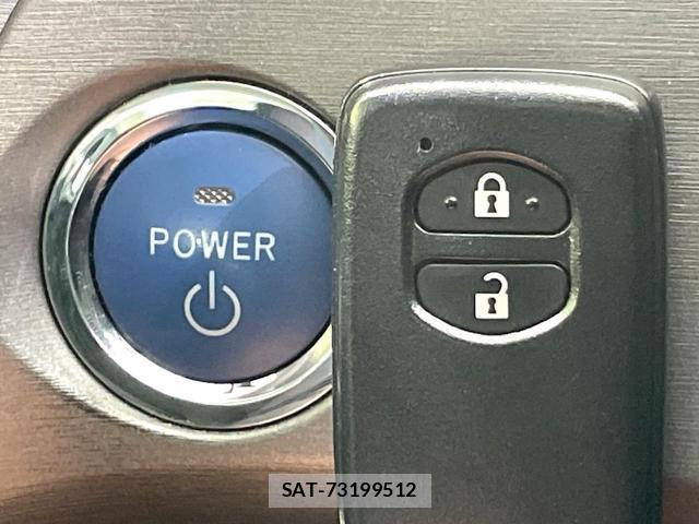 Toyota PRIUS 2014-01 8055477-5