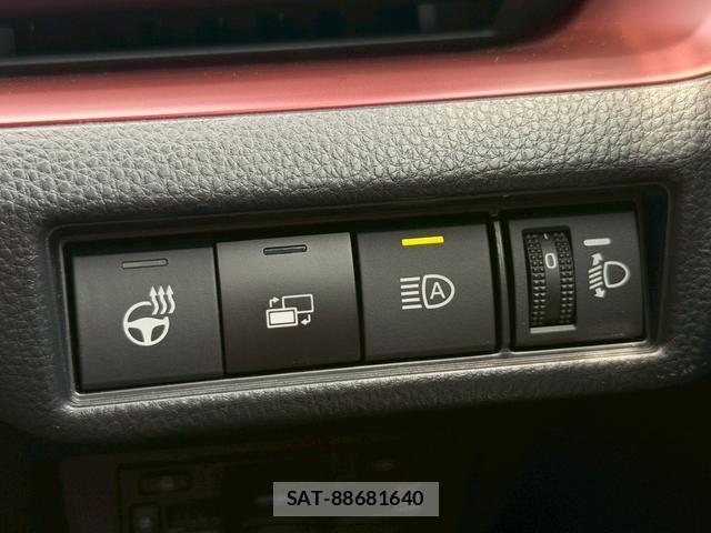Toyota PRIUS 2023-06 8055515-11