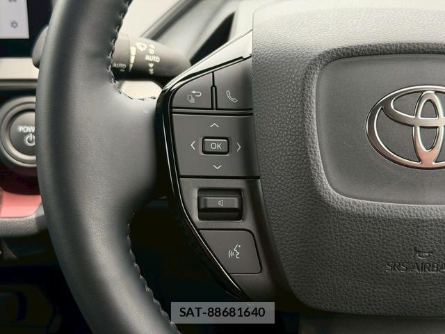Toyota PRIUS 2023-06 8055515-16