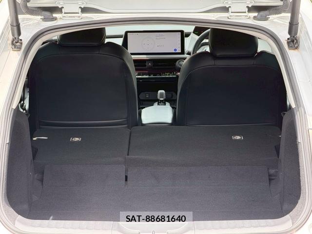Toyota PRIUS 2023-06 8055515-19