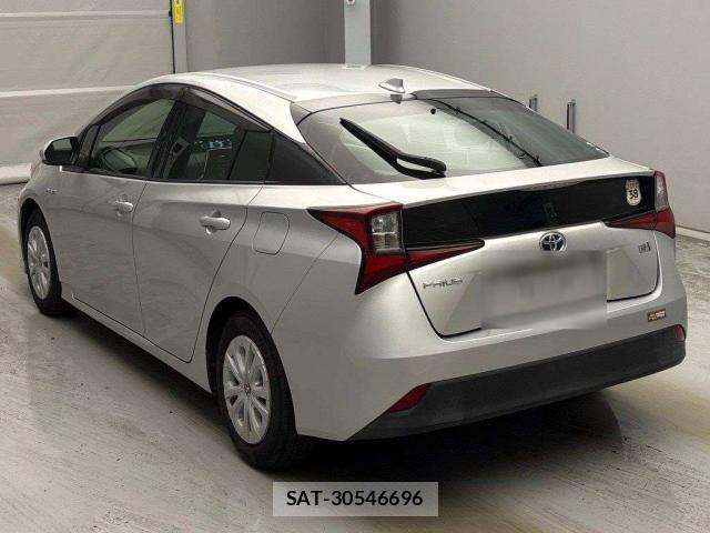 Toyota PRIUS 2019-06 8055560-1