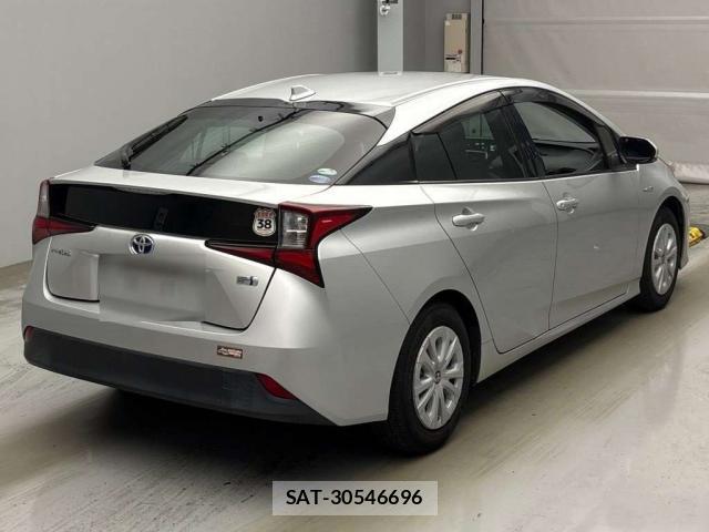 Toyota PRIUS 2019-06 8055560-8