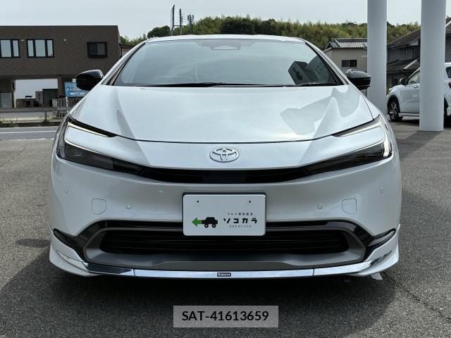 Toyota PRIUS 2023-11 8055619-9