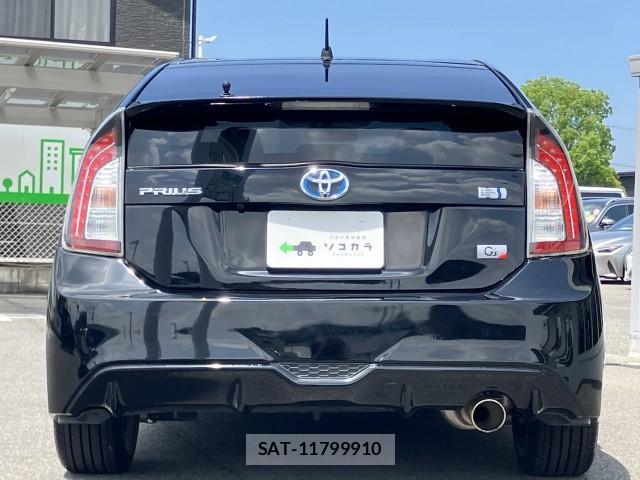 Toyota PRIUS 2013-03 8055621-1