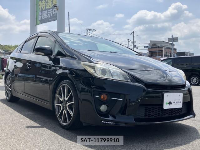 Toyota PRIUS 2013-03 8055621-10