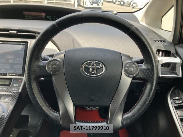Toyota PRIUS 2013-03 8055621-16