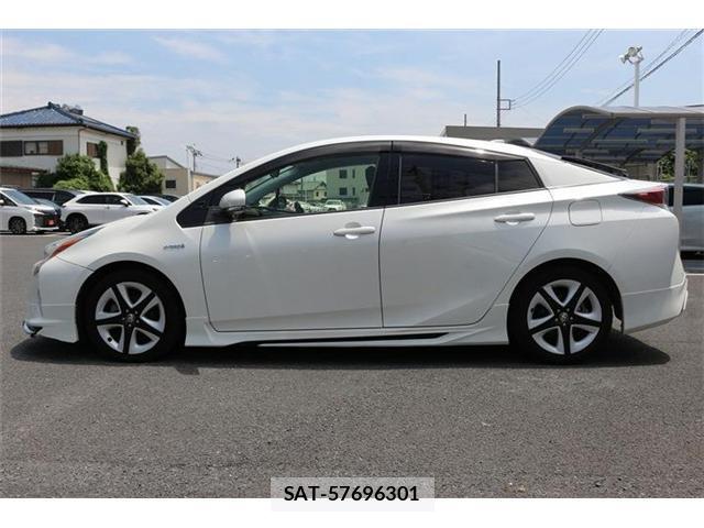 Toyota PRIUS 2016-02 8055664-10