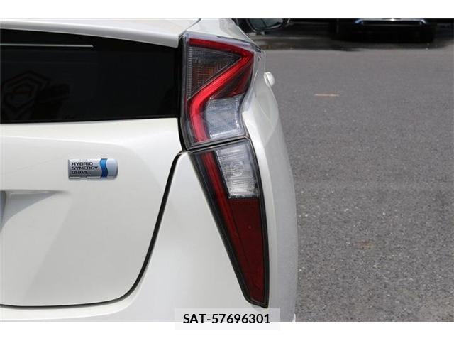 Toyota PRIUS 2016-02 8055664-12