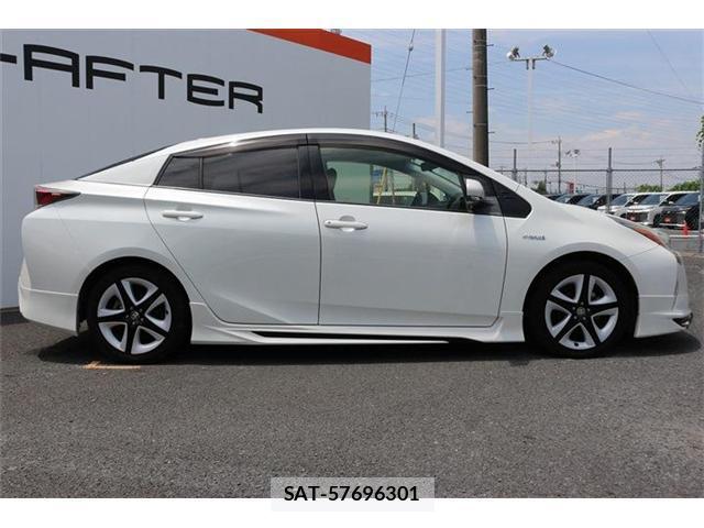 Toyota PRIUS 2016-02 8055664-8