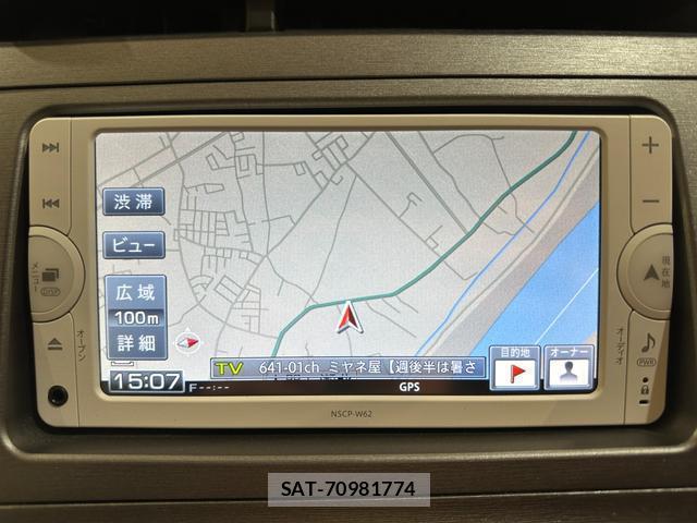 Toyota PRIUS 2013-04 8055797-1
