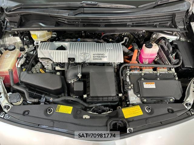 Toyota PRIUS 2013-04 8055797-18