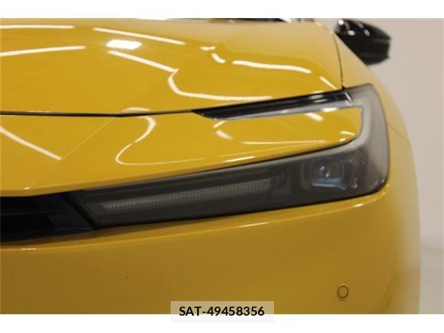 Toyota PRIUS 2023-12 8055892-15