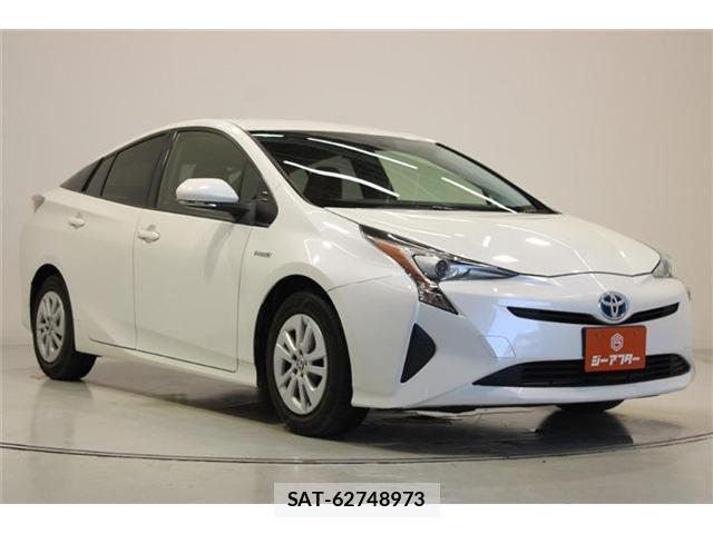 Toyota PRIUS 2017-07 8055894-5
