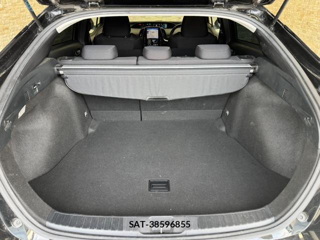 Toyota PRIUS 2021-03 8055968-13