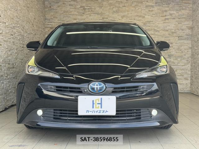 Toyota PRIUS 2021-03 8055968-2