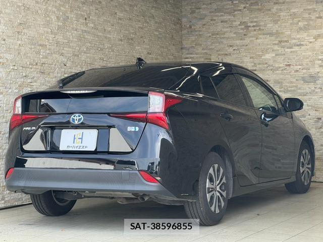 Toyota PRIUS 2021-03 8055968-3
