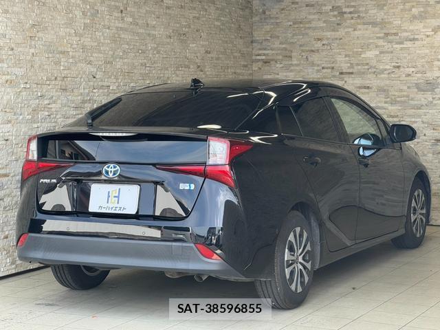 Toyota PRIUS 2021-03 8055968-4