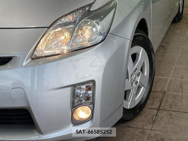 Toyota PRIUS 2010-01 8055996-11