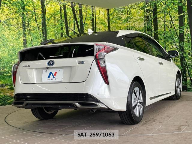 Toyota PRIUS 2017-11 8055999-16