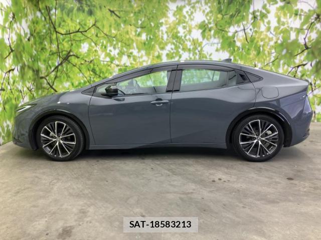 Toyota PRIUS 2024-02 8056113-1