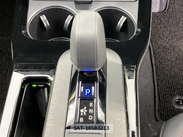 Toyota PRIUS 2024-02 8056113-17