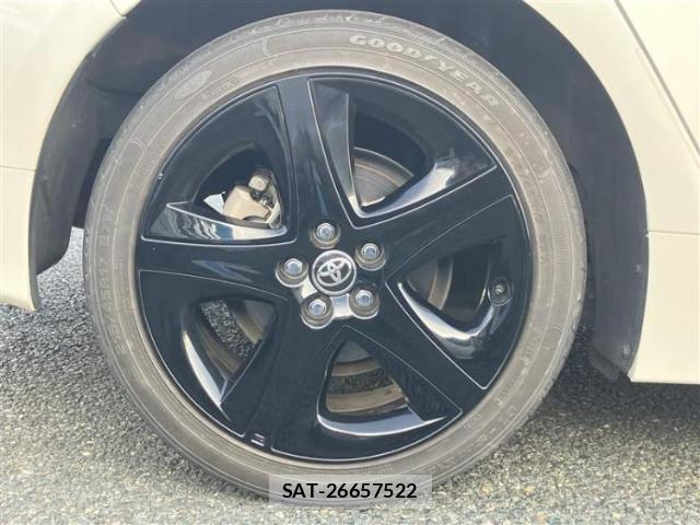 Toyota PRIUS 2015-12 8056172-17