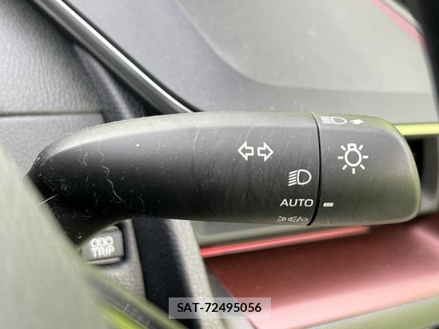 Toyota PRIUS 2023-11 8056179-15