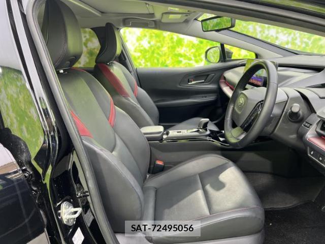 Toyota PRIUS 2023-11 8056179-3
