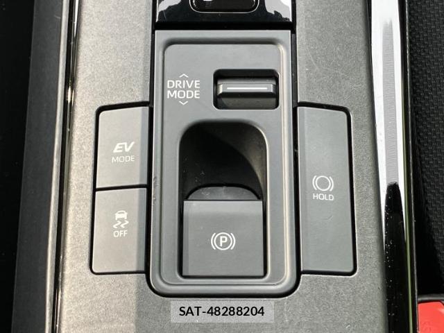 Toyota PRIUS 2024-06 8056202-17