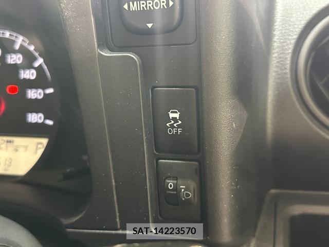 Toyota PROBOX 2018-06 8054459-10