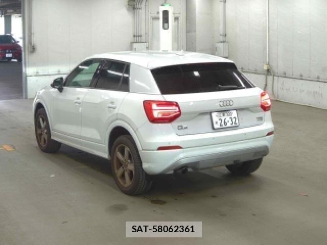 Audi Q2 2018-09 8055022-4