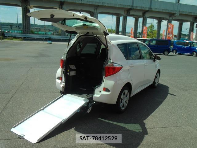 Toyota RACTIS 2013-03 8055002-0