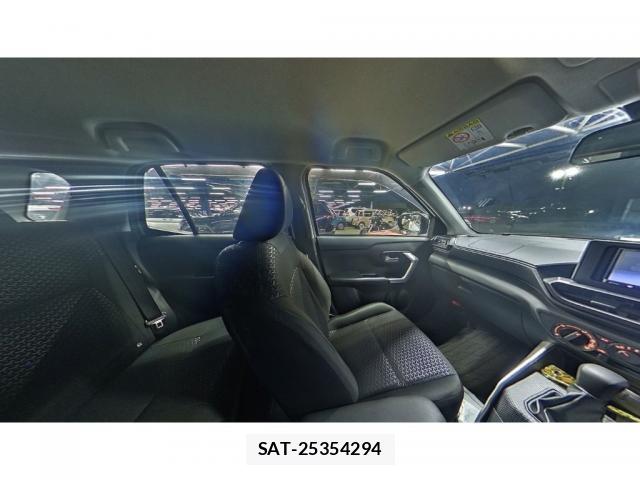 Toyota RAIZE 2020-06 8055571-6