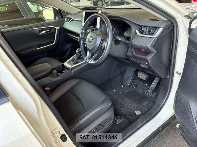 Toyota RAV4 2021-07 8053349-5