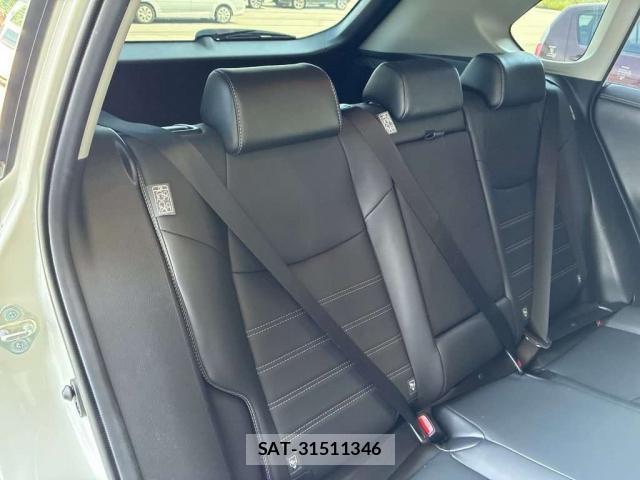 Toyota RAV4 2021-07 8053349-7